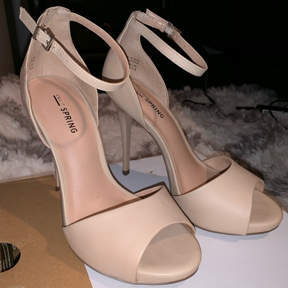 Call it Spring Arcelienne heel